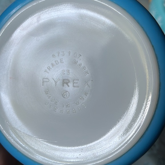 Vintage Pyrex Blue Snowflake Garland 473 1 quart Small Casserole Dish No Lid - Picture 12 of 12